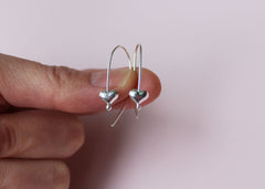 Mini heart earrings